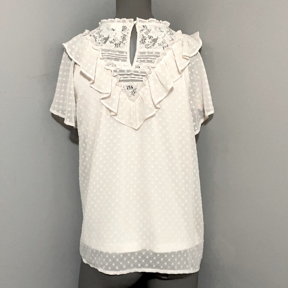 NWOT KENSIE SHORT SKEEVE “Swiss Dot” IVORY CHIFFON LACE RUFFLE BLOUSE Sz M - Picture 7 of 9